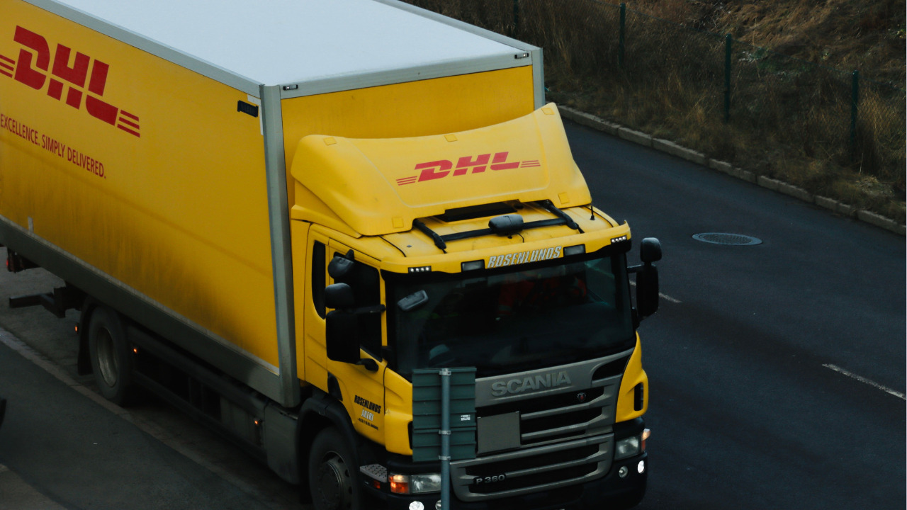 DHL